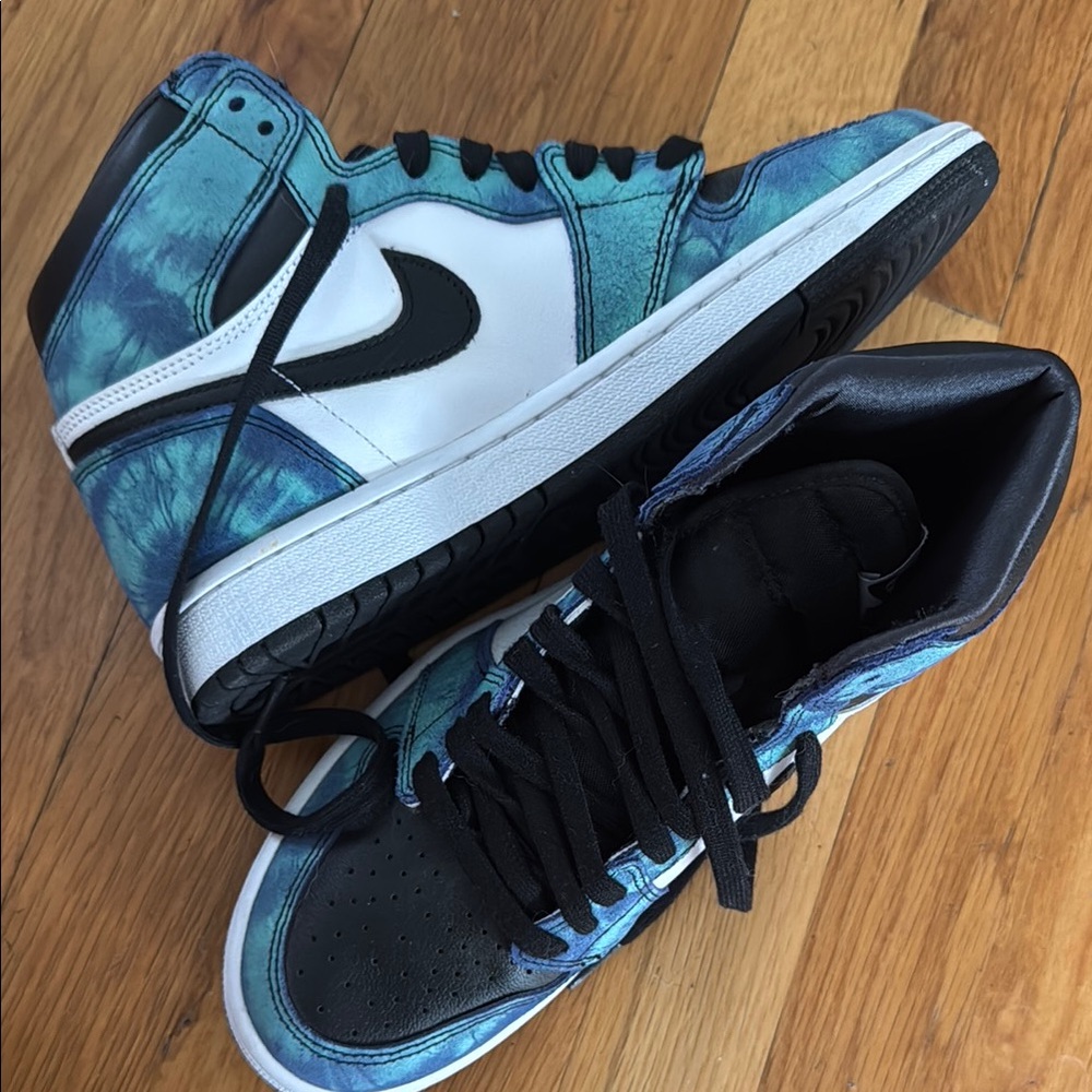 Nike Jordan 1 Retro Tie Dye 7.5